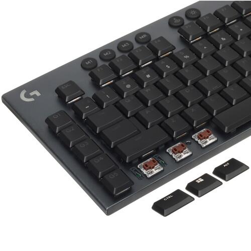 Клавиатура проводная Logitech G813 Клавиатура проводная Logitech G813 — Подсветка и детали исполнения