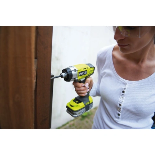 Винтоверт Ryobi One+ RID1801M без акк и зу (5133001168)